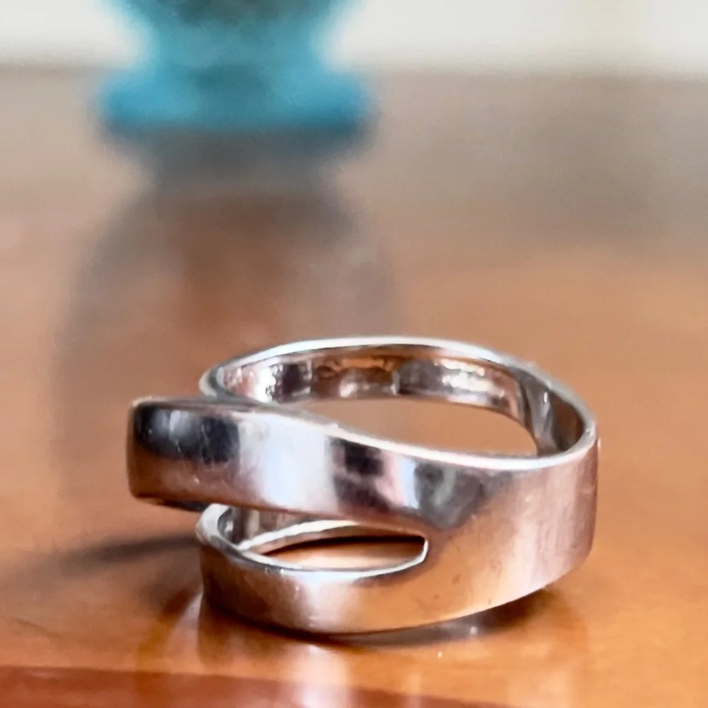 Artisan Handmade 925 Sterling Silver Modernist Crossover Ring - Size 9